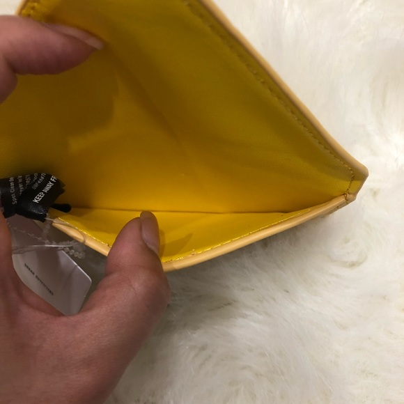 NWT‼️ card case - Picture 2 of 4